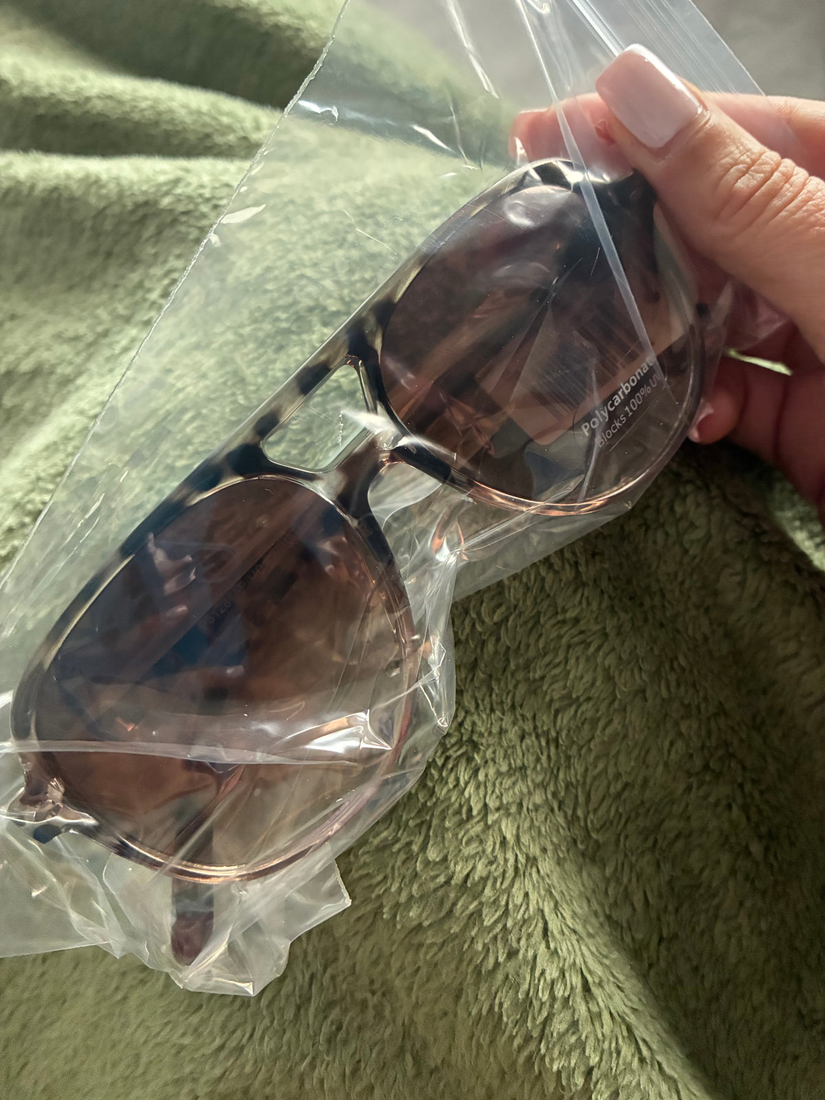 Vintage Style Gradient Aviator Sunglasses Set
