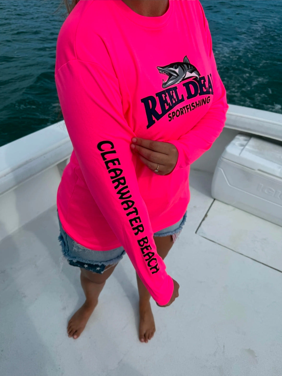 Reel Deal Crew Neck Dryfit Hot Pink